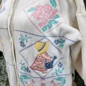 Vintage 1980's White Cotton Cardigan with Crochet Flowers, Quilt Bonnet Cottage